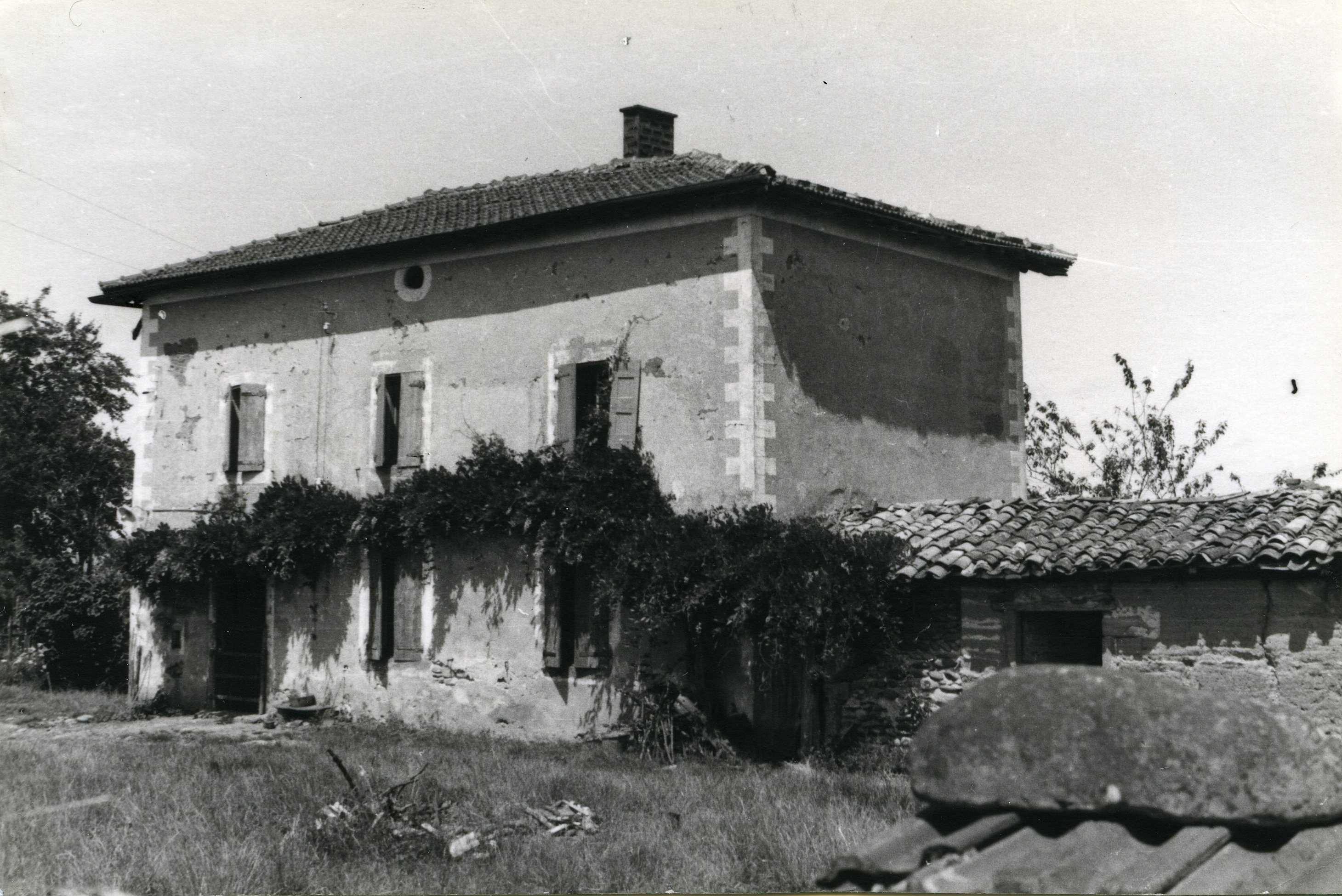 Marthe left school and contributed to the life of the farm